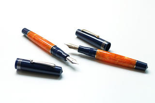 【新製品】南イタリアの昼と夜をイメージした万年筆、日本限定・数量限定で発売