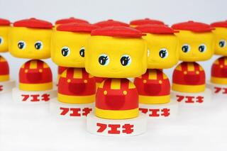 【新製品】張り子作家が「どうぶつのりを使って作った張り子のフエキくん」限定発売