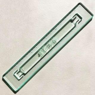 【新製品】偉人の哲学を身近に感じながら自在に線を引くことができる定規