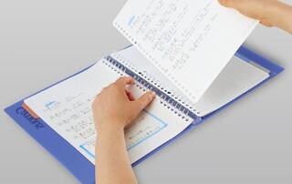 【新製品】新機構のとじ具で快適「秒でパッと開けられるルーズリーフバインダー」