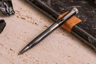 【新製品】伊東屋「ロメオ」から限定ボールペンなど新アイテム