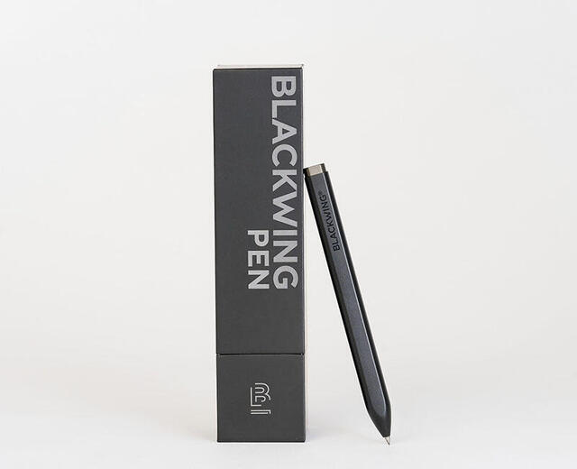 【新製品】「BLACKWING」からブランド初のローラーボールペン登場