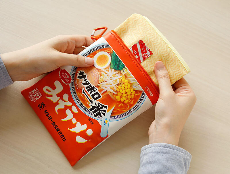 「サッポロ一番 みそラーメン そのままポーチ＆Big麺エコバッグ」.jpg